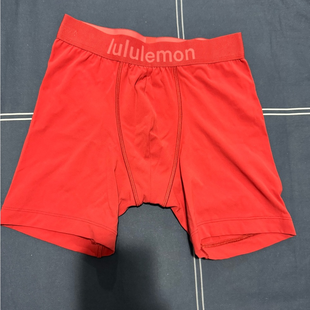 NWOT Lululemon Soft Stretch Active Boxer Brief 5"